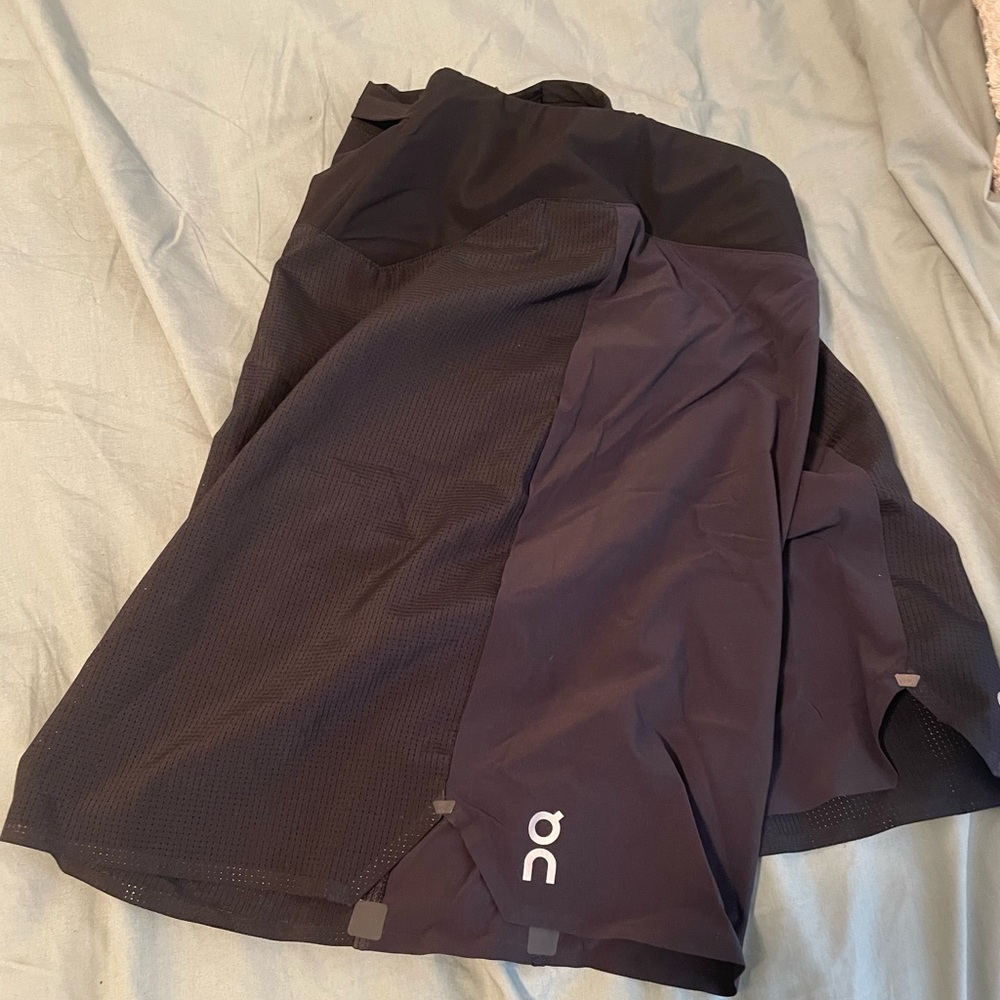 On Lightweight Shorts Cloudnova Nike Dunk Jordan Retro New Balance 550 AF1 Max 1